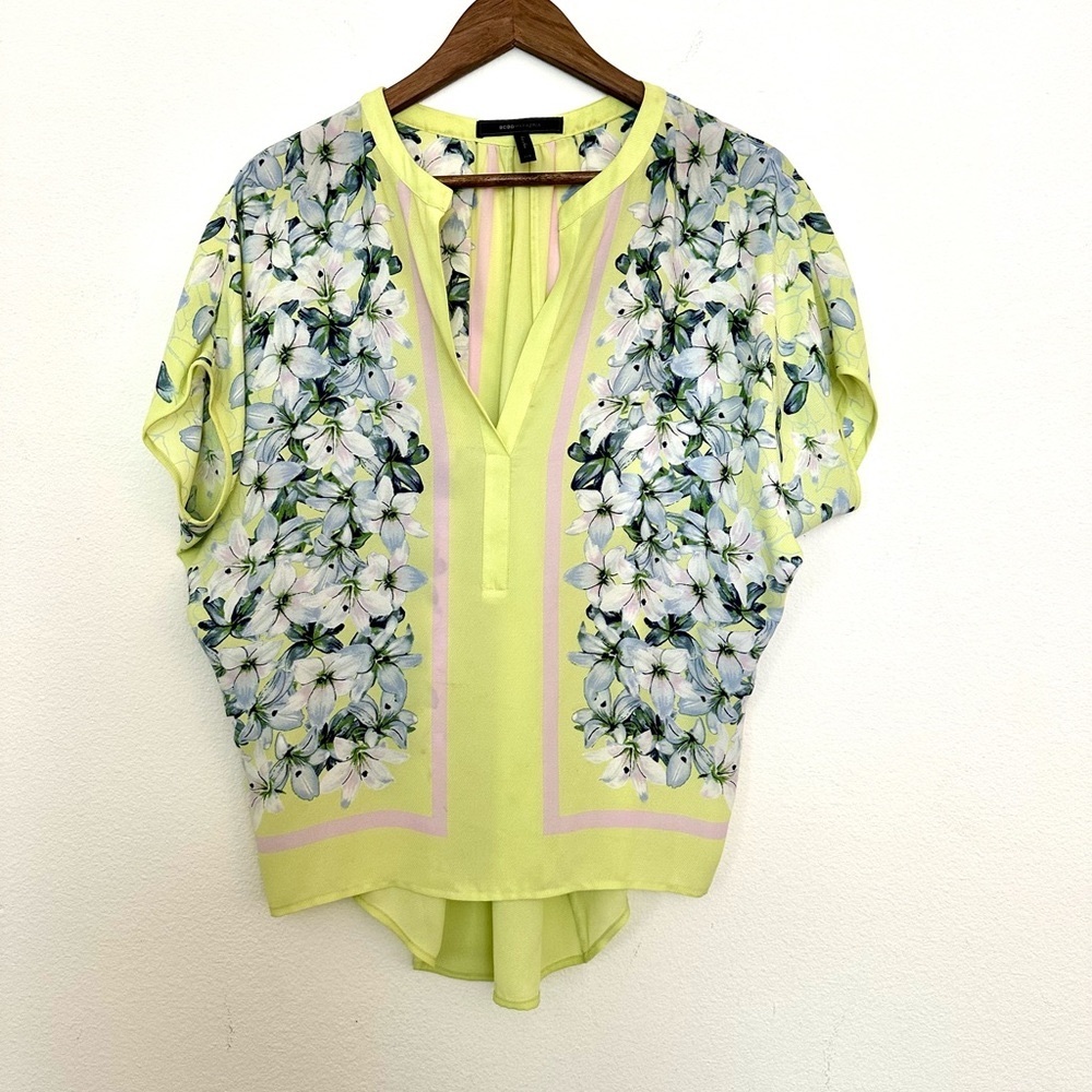 BCBGMAXAZRIA oversized floral top in XXS